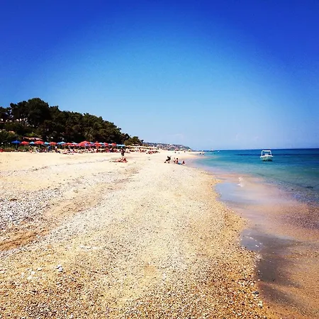 Iris アパート Minia