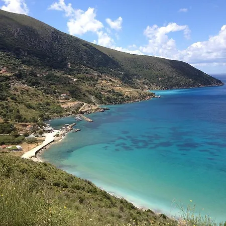 Iris アパート Minia